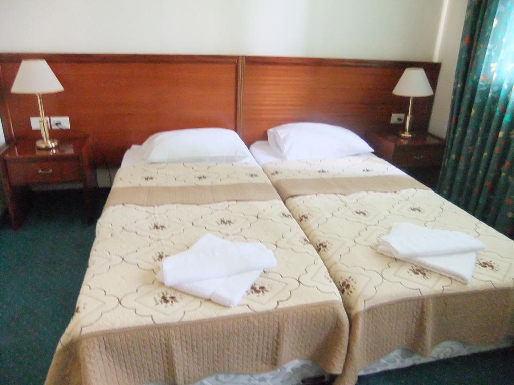Rosary Sister Guest House Ein Karem Baitulmaqdis Luaran gambar